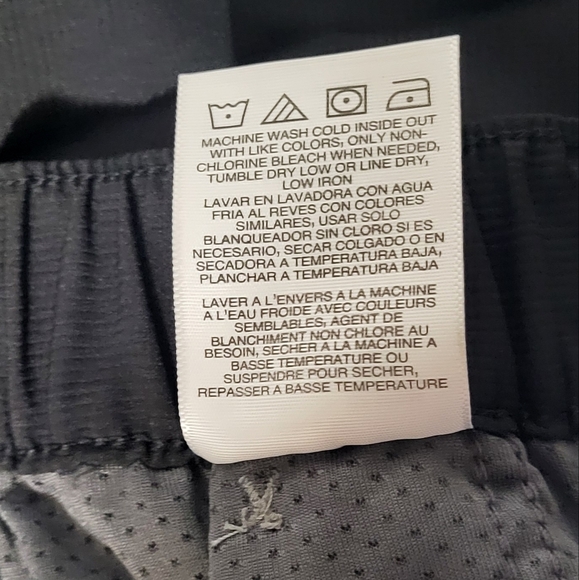 Wrangler Authentics Men's NWT Black Performance Side Elastic Utility Short Sz 42 - Picture 16 of 16